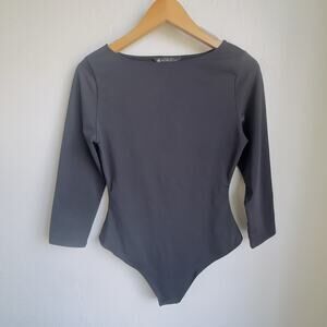 Athleta Valencia Boat Neck Bodysuit Size M Black Minimalist Stretch Top Thong